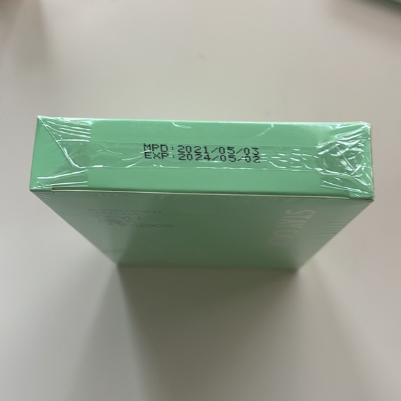 Give them lala soothing sheet masks - Picture 3 of 3